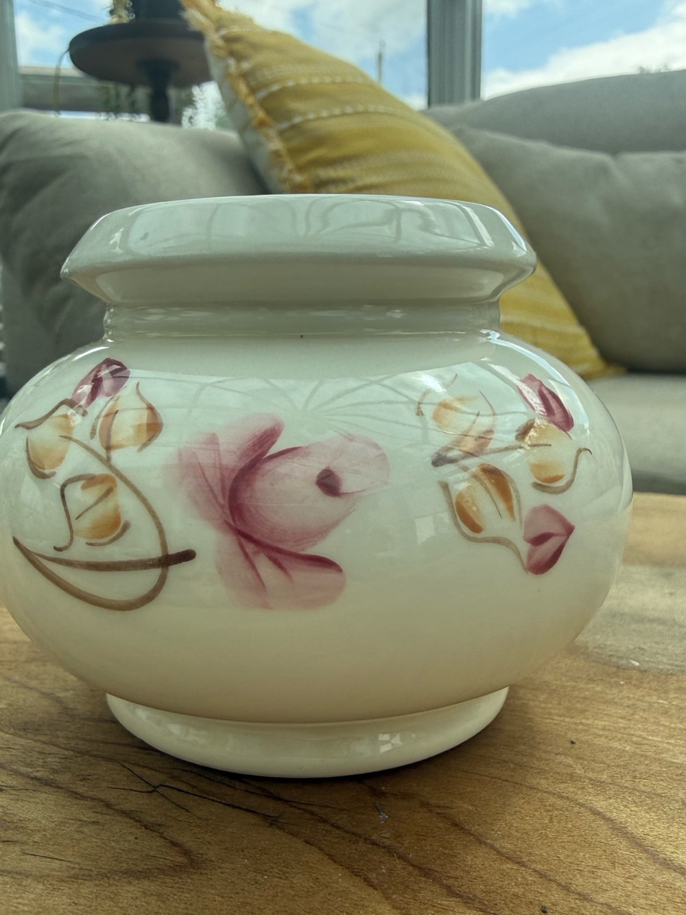 HOMCO floral candlestick holder- Cream and Pink NIB